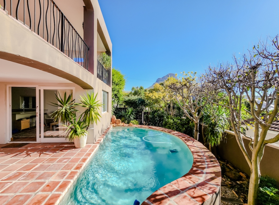 4 Bedroom Property for Sale in Oranjezicht Western Cape